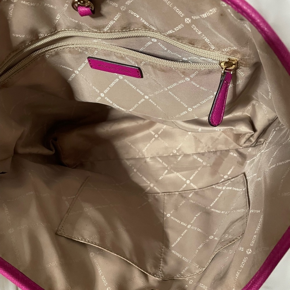 Michael Kors Fuchsia Tote Bag - Picture 2 of 3